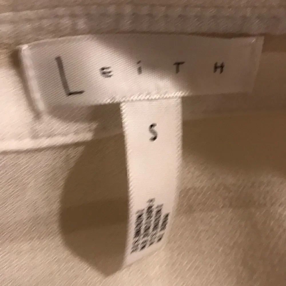 Leith Button Down Shirt  - Picture 4 of 4
